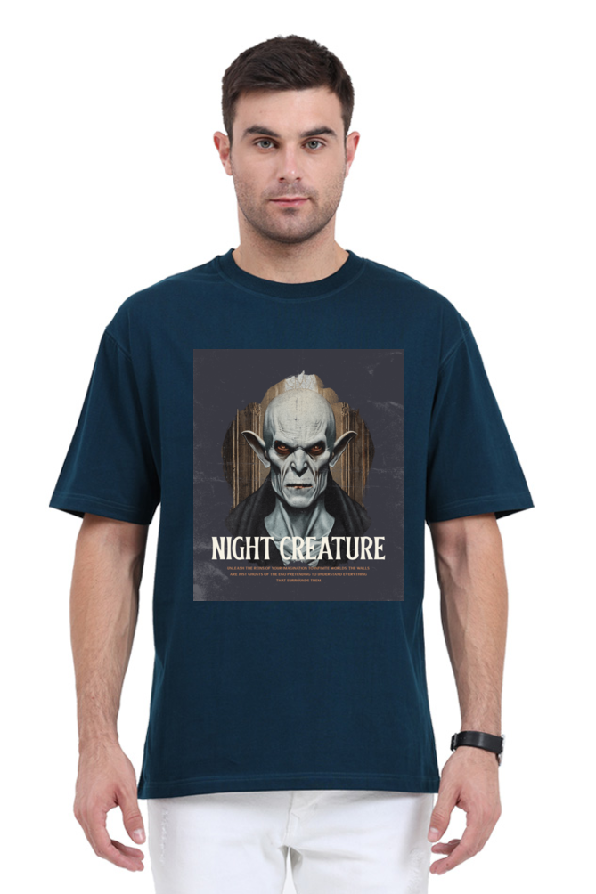 Night Creature - Oversized T-shirt